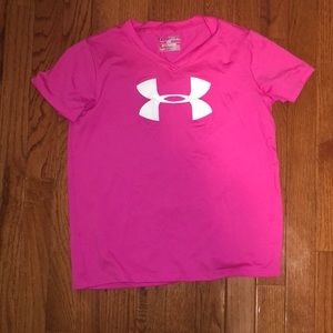 hot pink under armour shirt